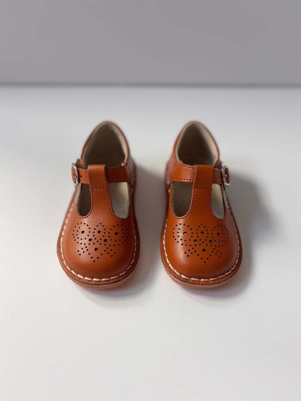 L'Amour Shoes Toddler Girl Ollie T-Strap Perforated Heart Leather Mary Jane Brow